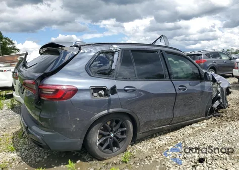 2021 BMW X5 xDrive40I z USA, uszkodzony, nr VIN 5UXCR6C06M9F58049